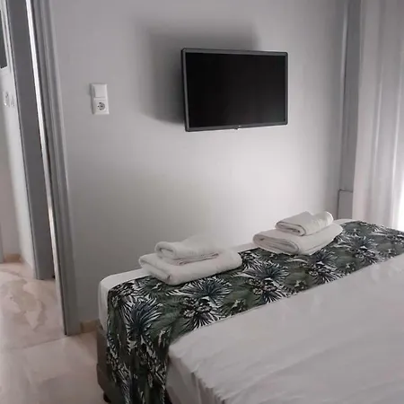 Glykanisos Apartment *